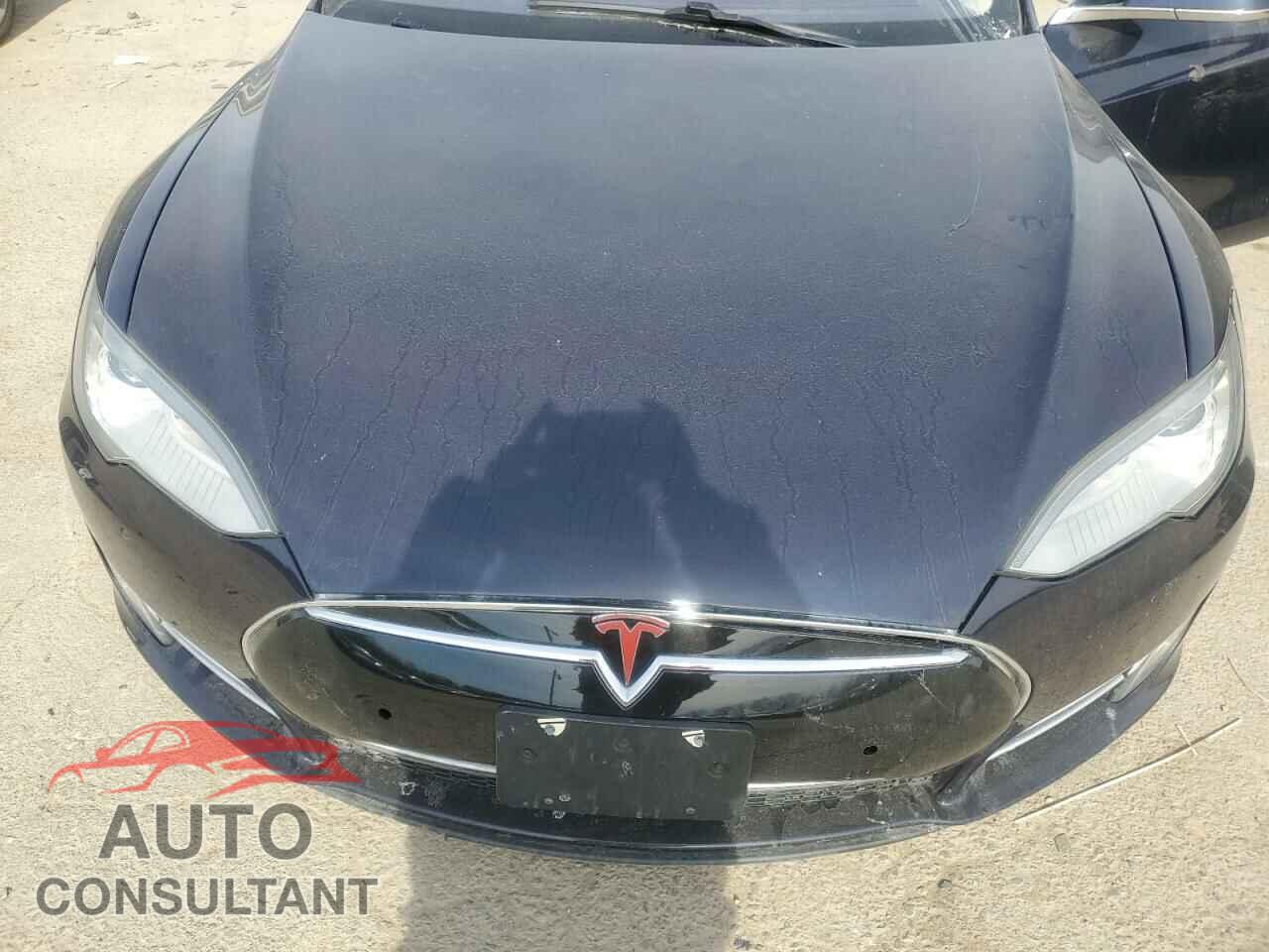 TESLA MODEL S 2014 - 5YJSA1S15EFP33123