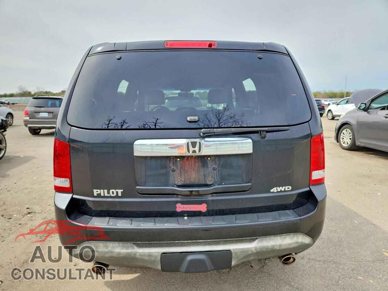 HONDA PILOT 2013 - 5FNYF4H76DB013403