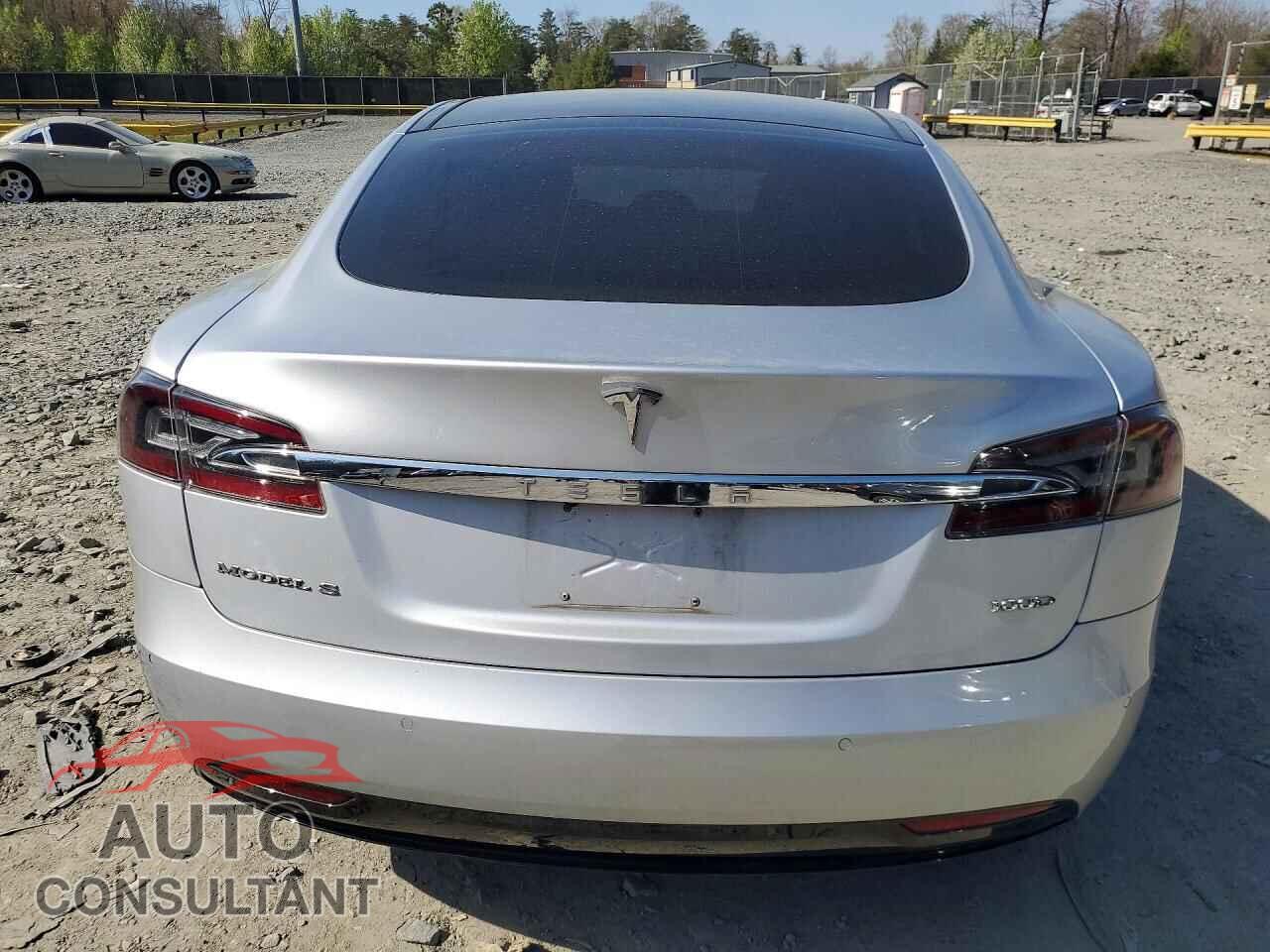 TESLA MODEL S 2018 - 5YJSA1E20JF253571