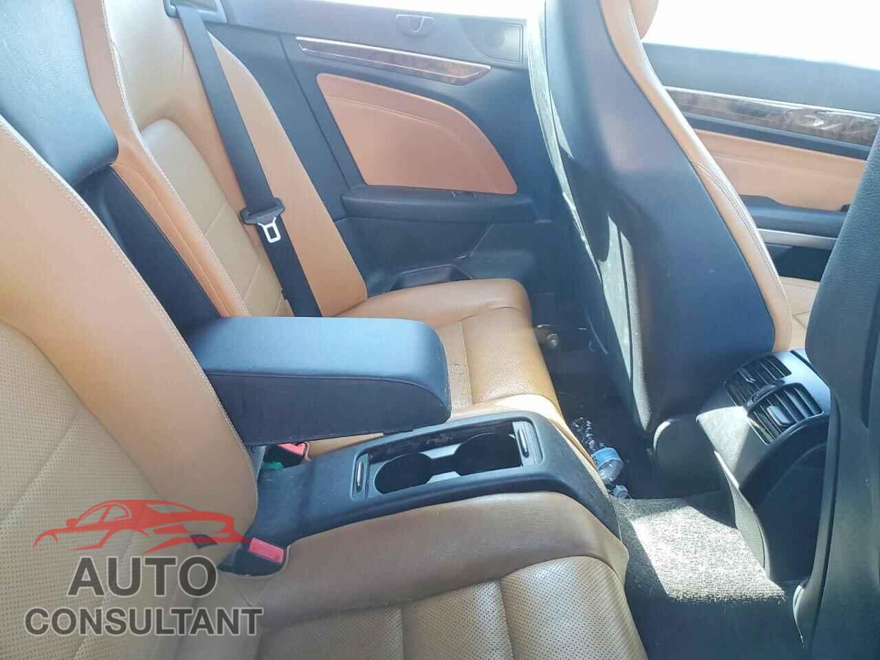 MERCEDES-BENZ E-CLASS 2015 - WDDKK6FF7FF302916