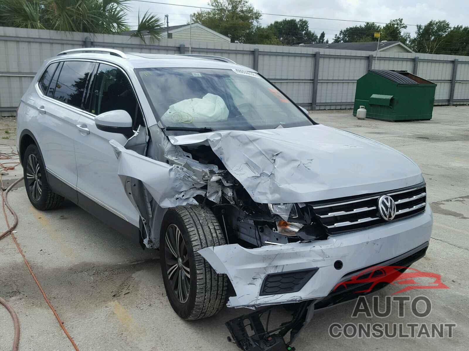 VOLKSWAGEN TIGUAN SE 2018 - 3VV3B7AX4JM066692