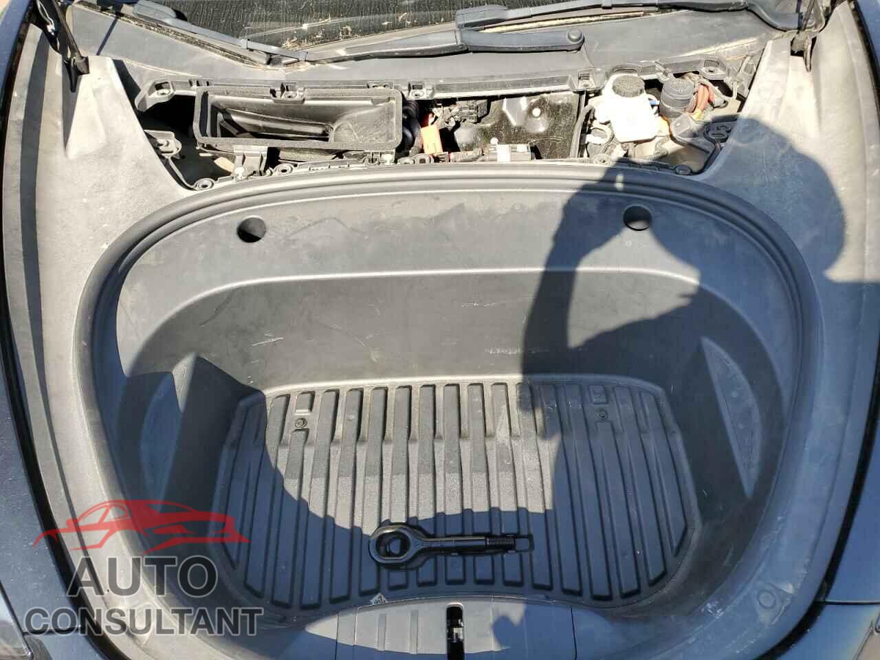 TESLA MODEL 3 2022 - 5YJ3E1EA7NF190488