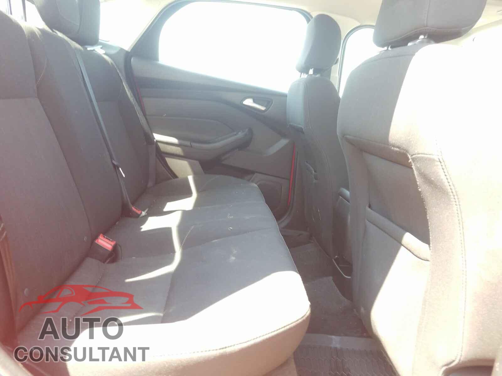FORD FOCUS 2017 - 1FADP3F2XHL217868