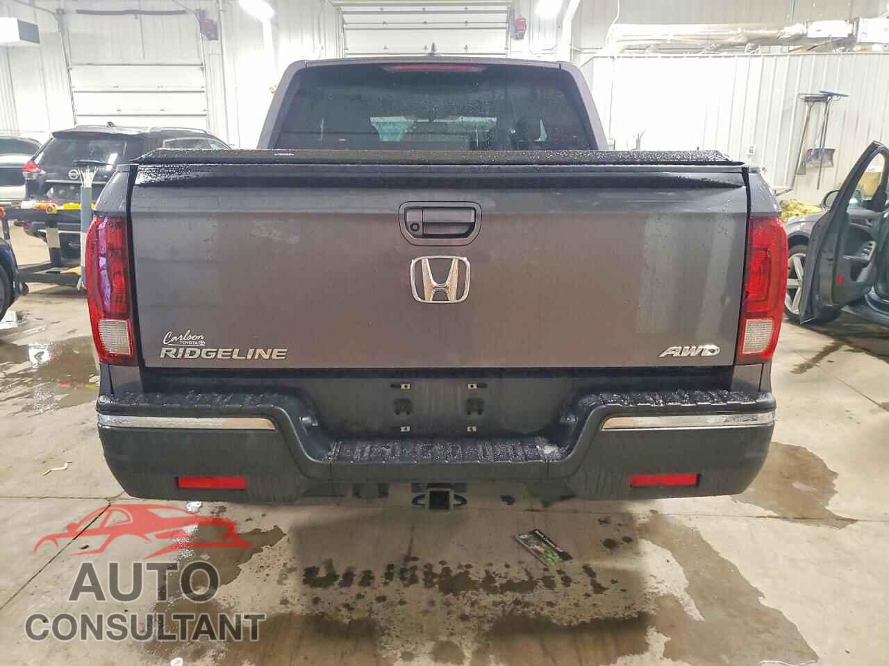 HONDA RIDGELINE 2017 - 5FPYK3F66HB008960