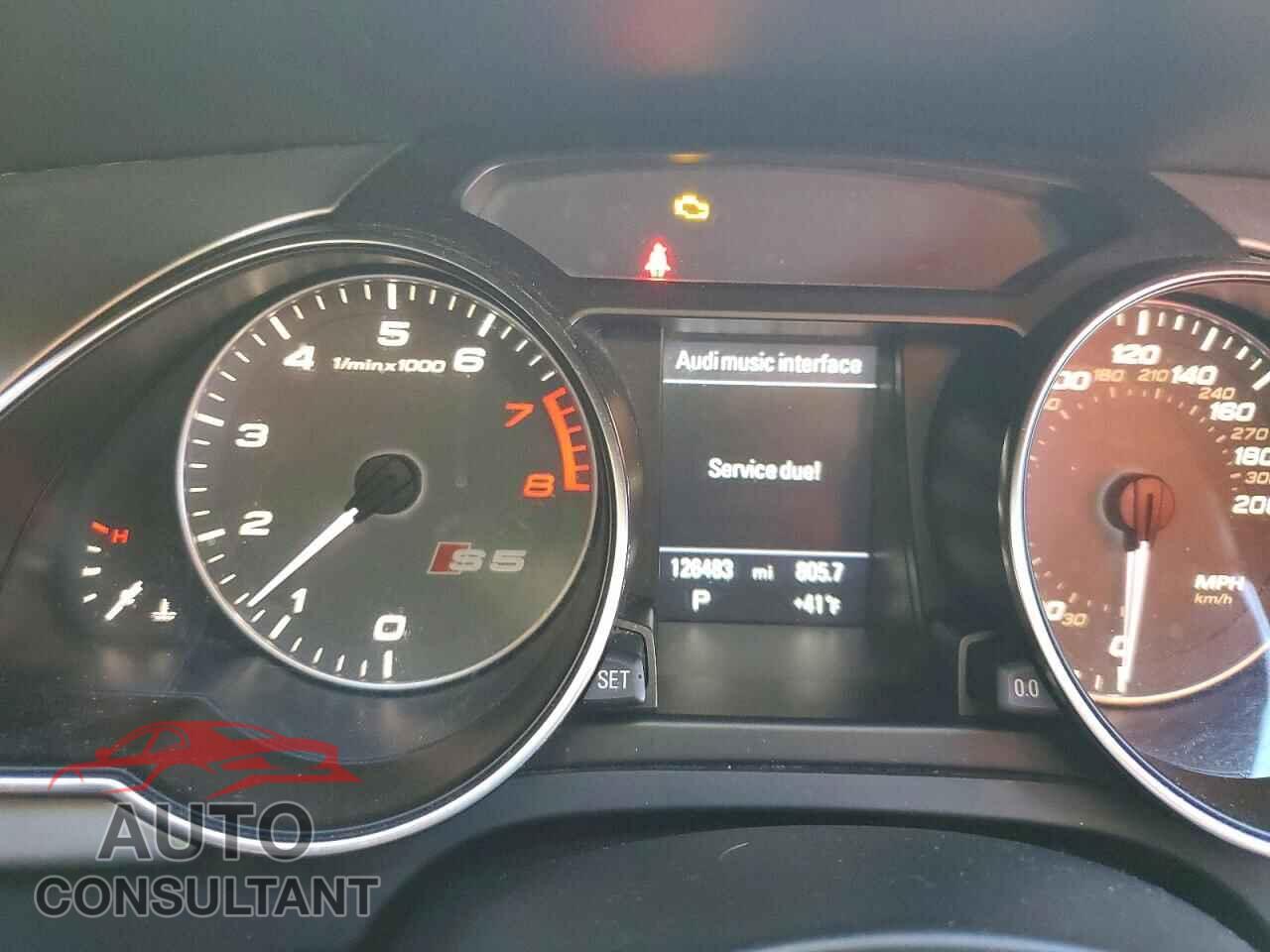 AUDI S5/RS5 2012 - WAUCVAFR3CA003917