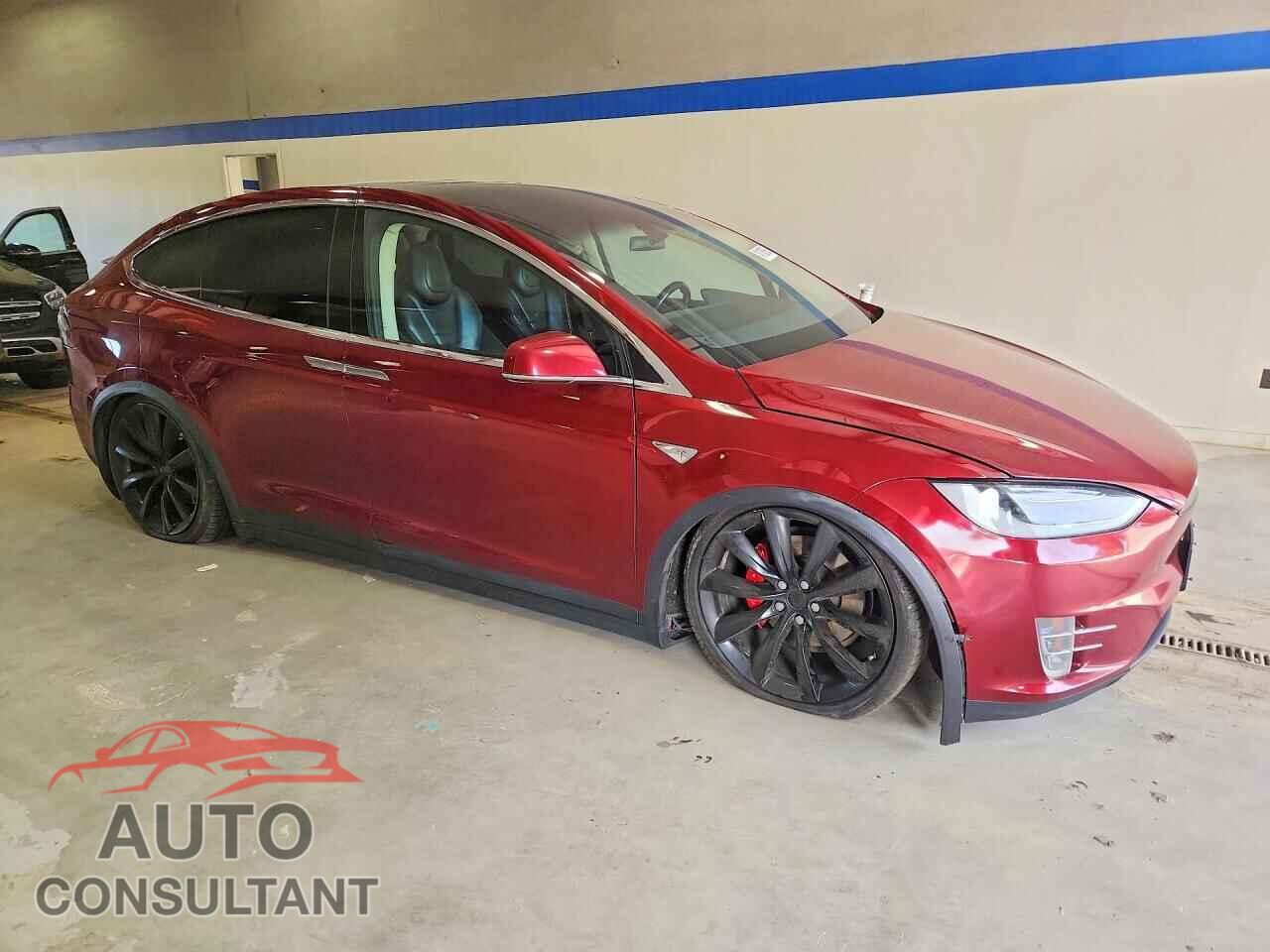TESLA MODEL X 2016 - 5YJXCAE44GFF00068
