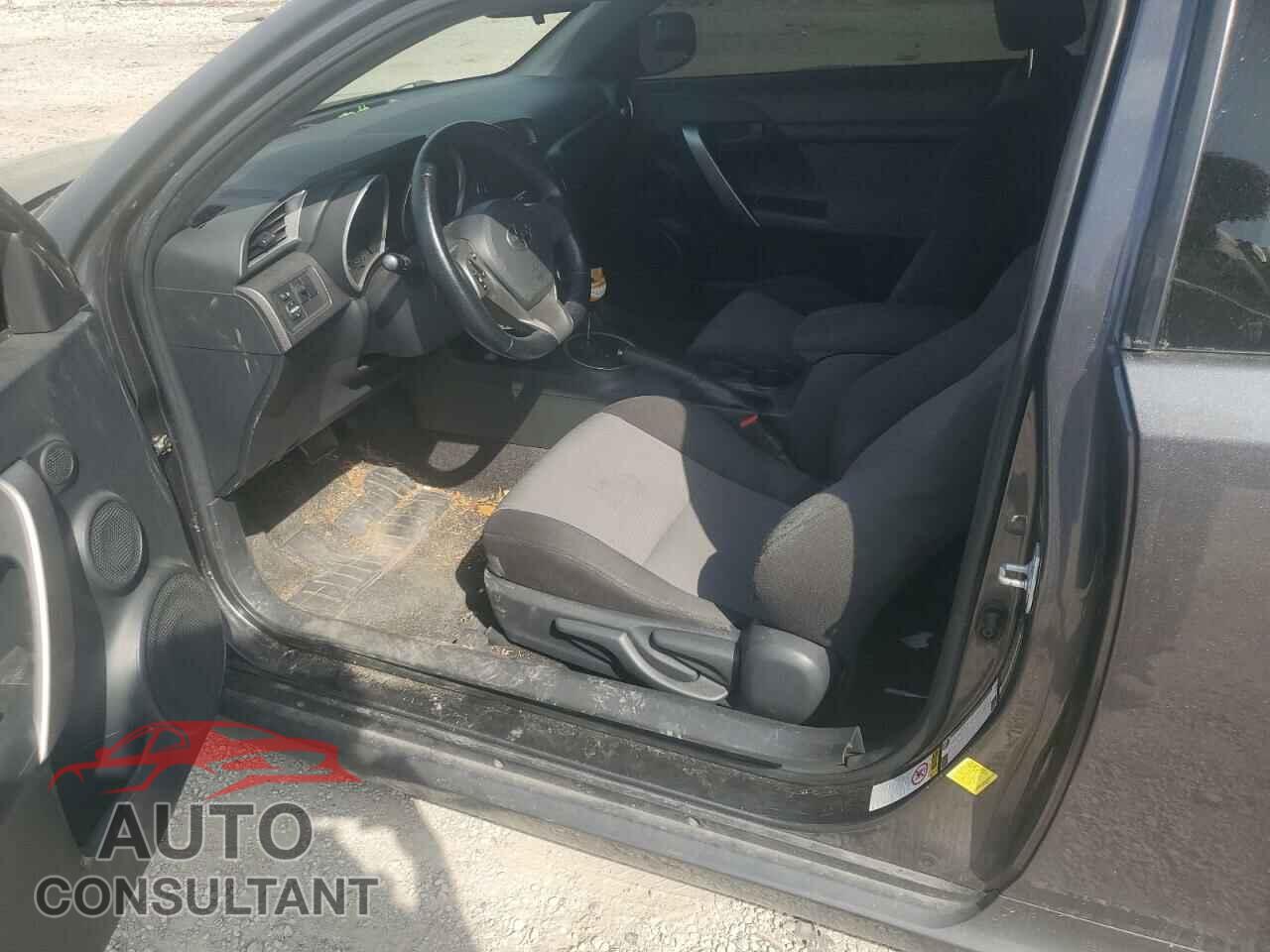 TOYOTA SCION 2014 - JTKJF5C76E3078712