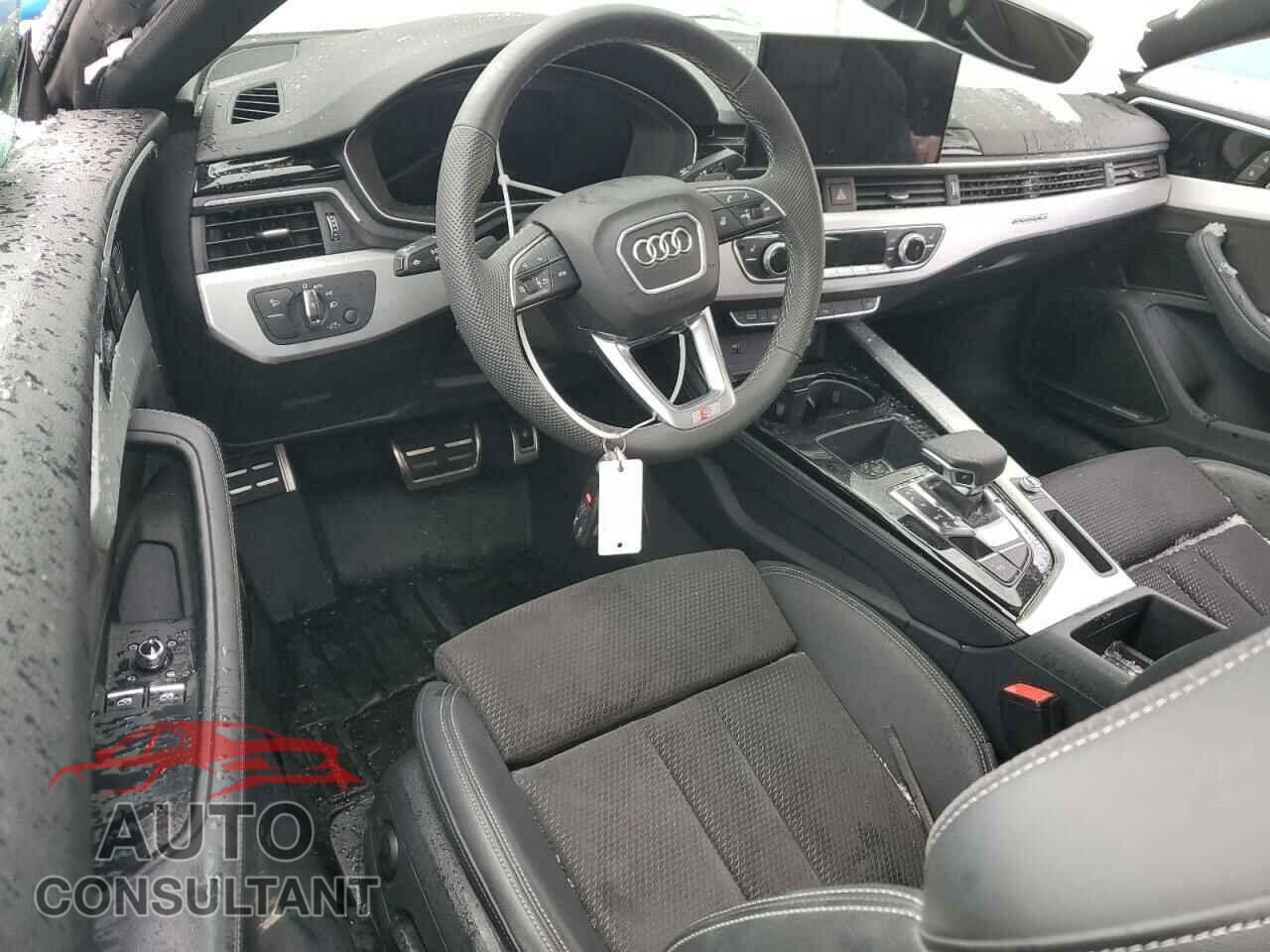 AUDI A5 2021 - WAUTAAF54MA007825