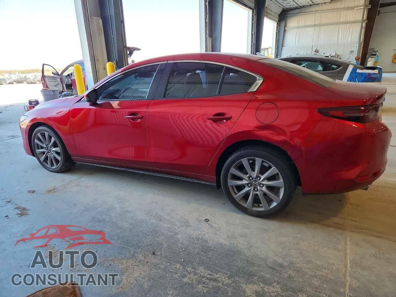 MAZDA 3 2019 - JM1BPBAM1K1118010