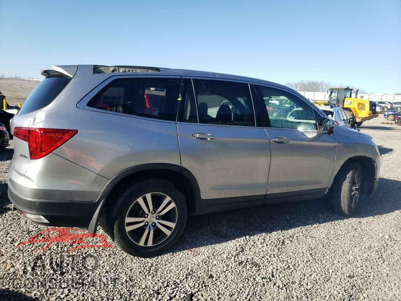 HONDA PILOT 2017 - 5FNYF6H55HB030077