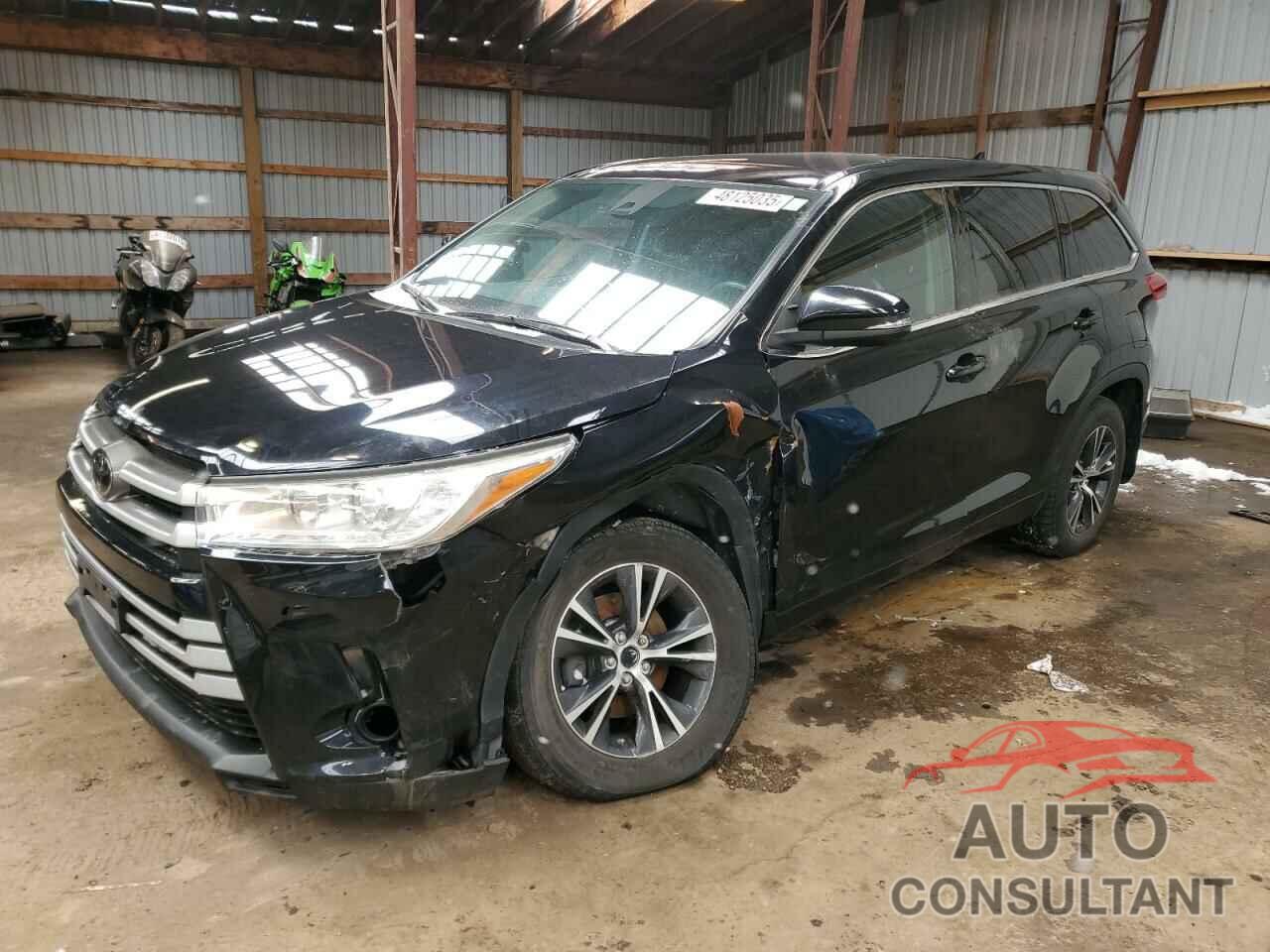 TOYOTA HIGHLANDER 2018 - 5TDBZRFH0JS834882
