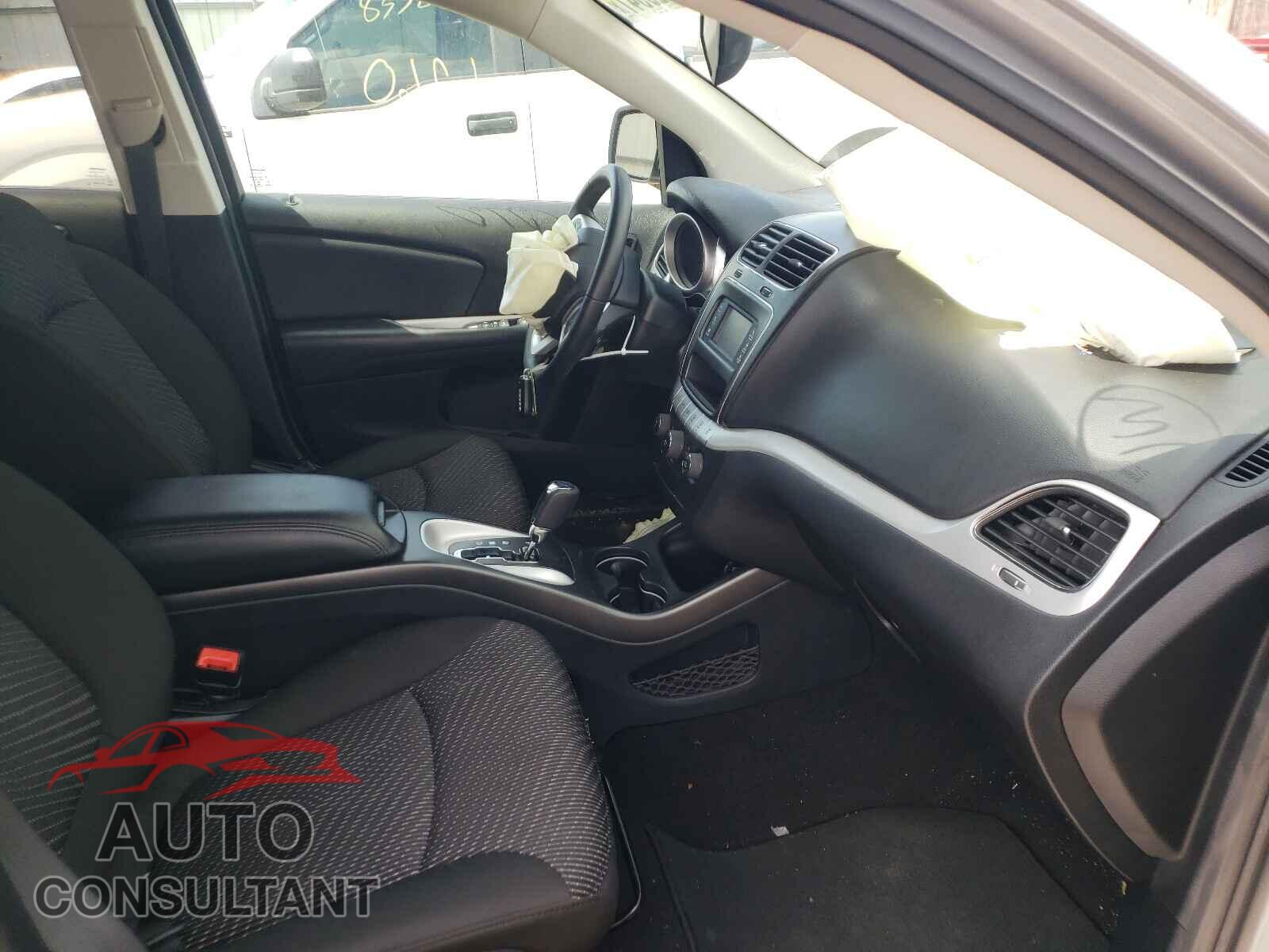 DODGE JOURNEY 2020 - 3C4PDCAB4LT270568