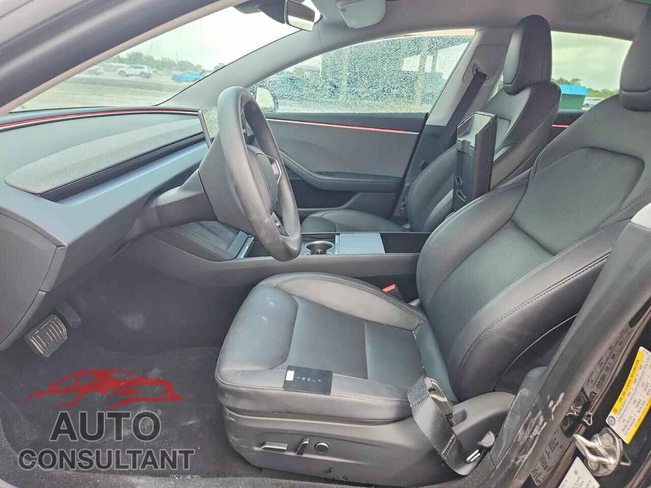 TESLA MODEL 3 2024 - 5YJ3E1EA2RF721179
