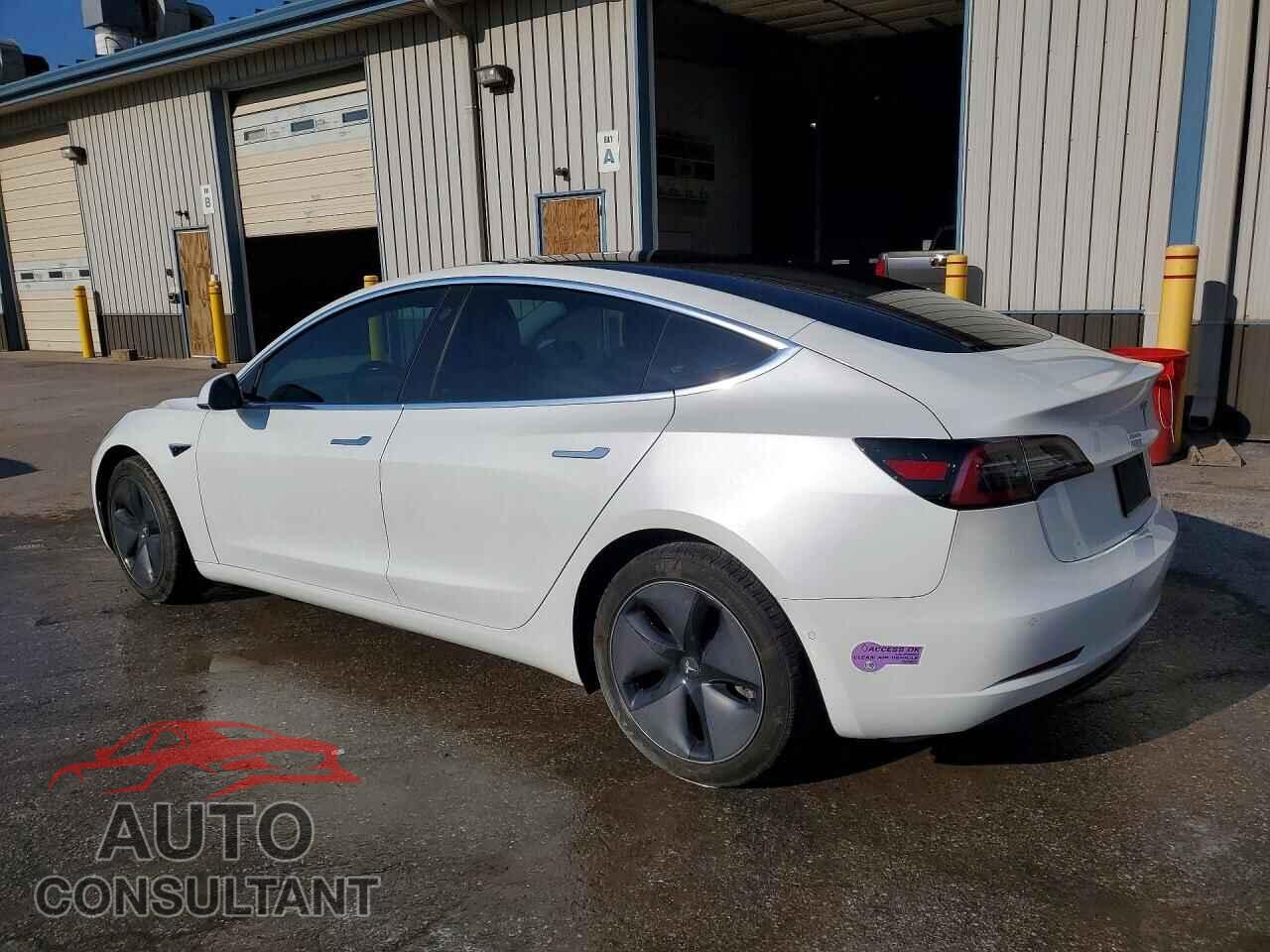 TESLA MODEL 3 2019 - 5YJ3E1EA8KF300010