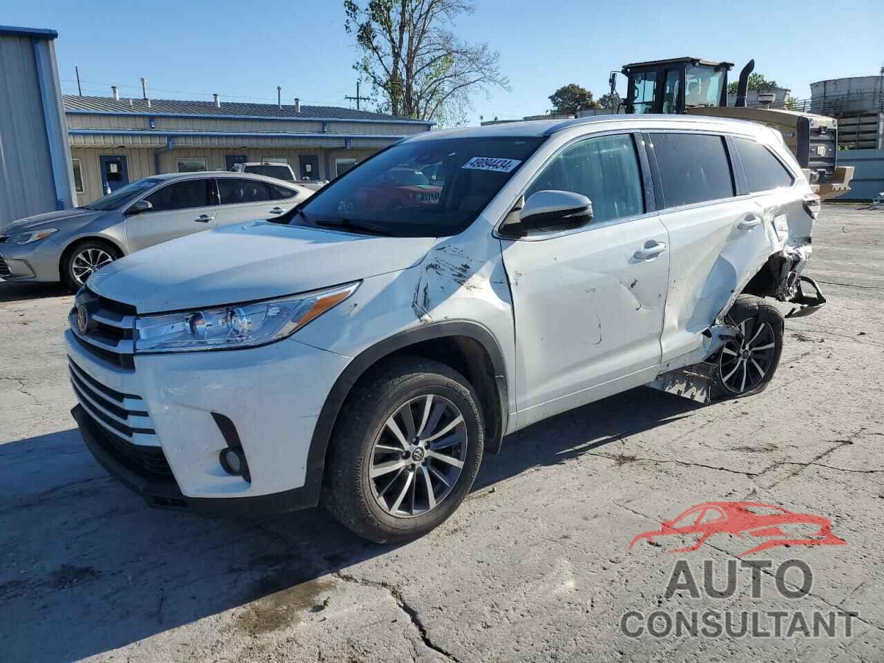 TOYOTA HIGHLANDER 2017 - 5TDKZRFH2HS520466