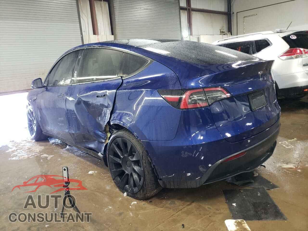 TESLA MODEL Y 2022 - 7SAYGDEE9NF426887
