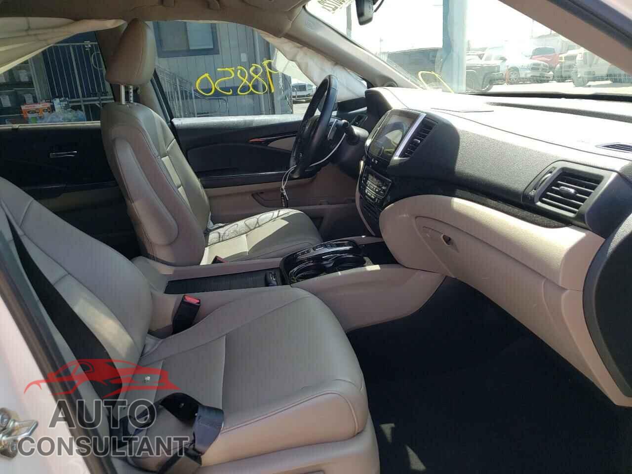 HONDA PILOT 2016 - 5FNYF5H93GB019865