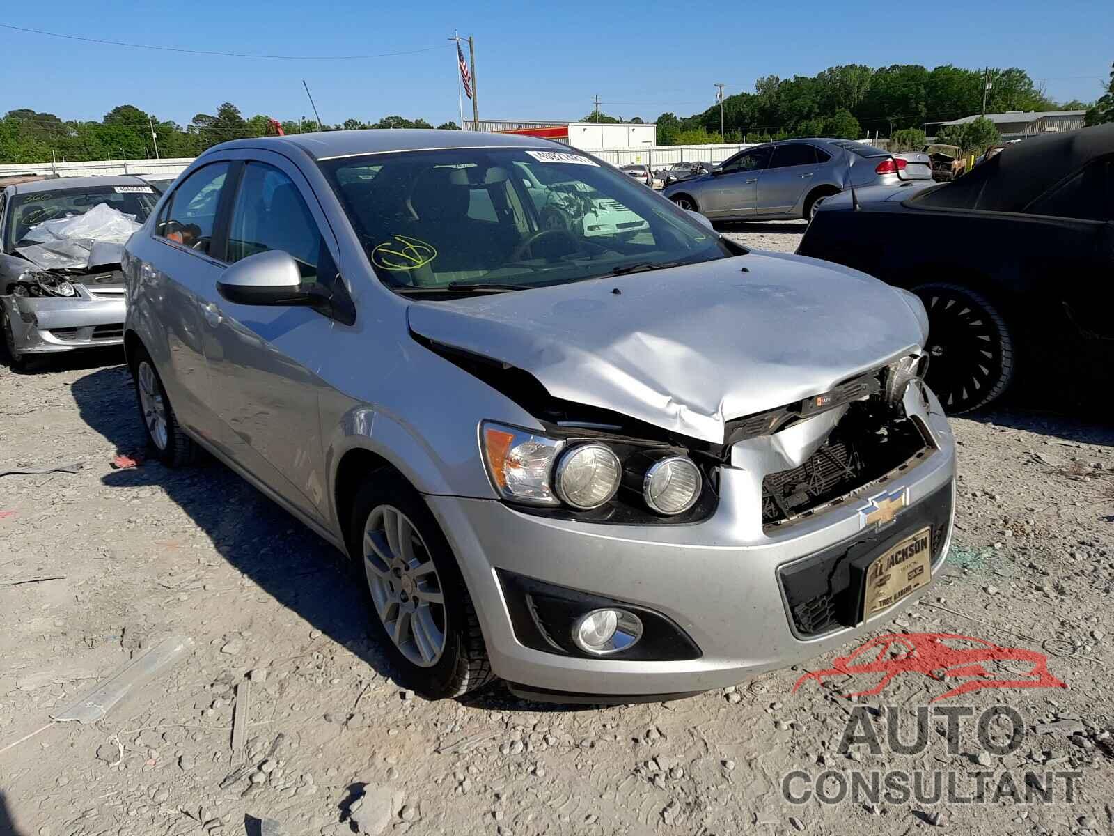 CHEVROLET SONIC 2016 - 1G1JC5SH8G4155600