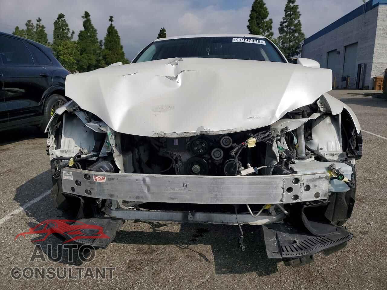 LEXUS IS 2014 - JTHBF1D24E5023346