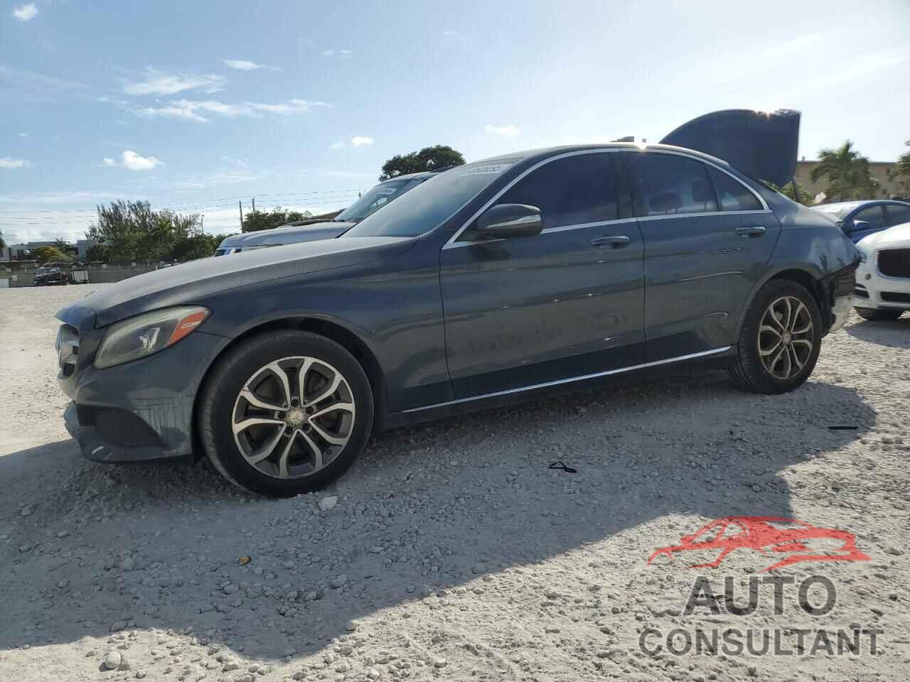 MERCEDES-BENZ C-CLASS 2015 - 55SWF4KBXFU011465