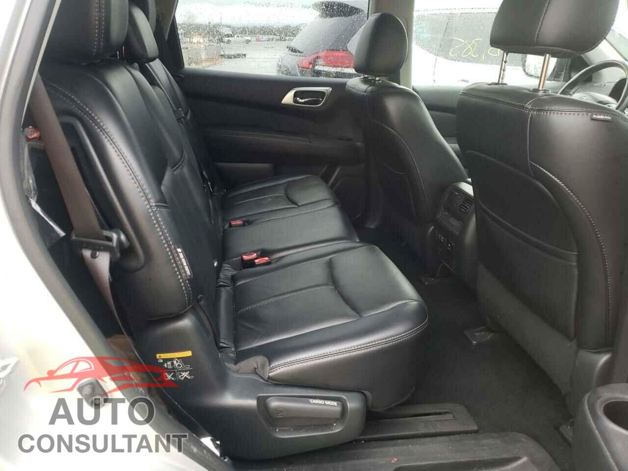 NISSAN PATHFINDER 2020 - 5N1DR2CM4LC575718