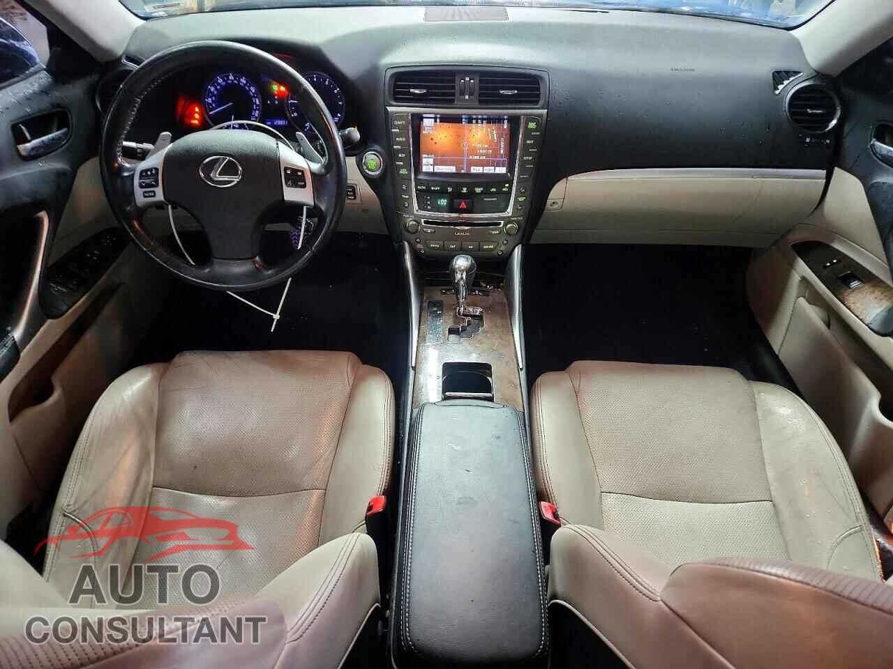 LEXUS IS 2011 - JTHBF5C26B5149860