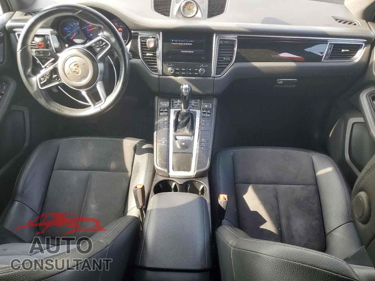 PORSCHE MACAN 2018 - WP1AA2A58JLB21316