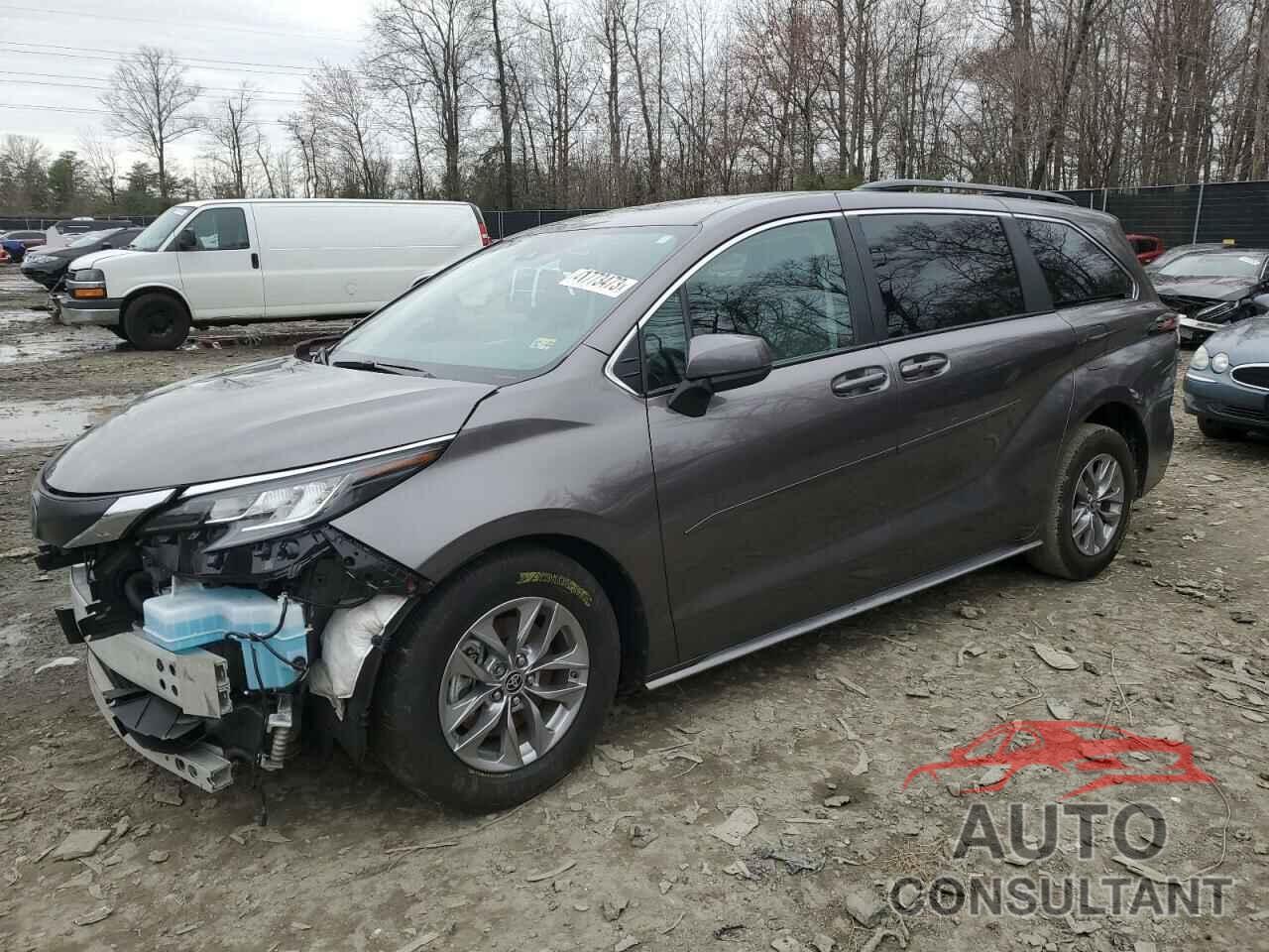 TOYOTA SIENNA 2022 - 5TDKRKEC9NS092551