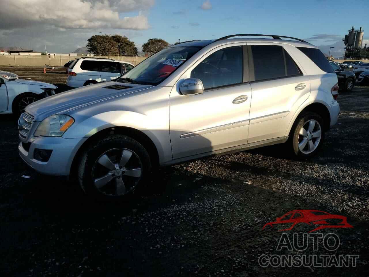 MERCEDES-BENZ M-CLASS 2009 - 4JGBB86E49A460463