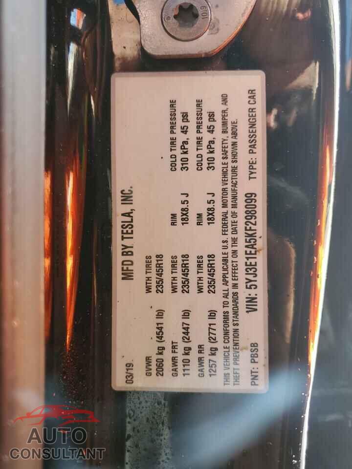 TESLA MODEL 3 2019 - 5YJ3E1EA5KF298099