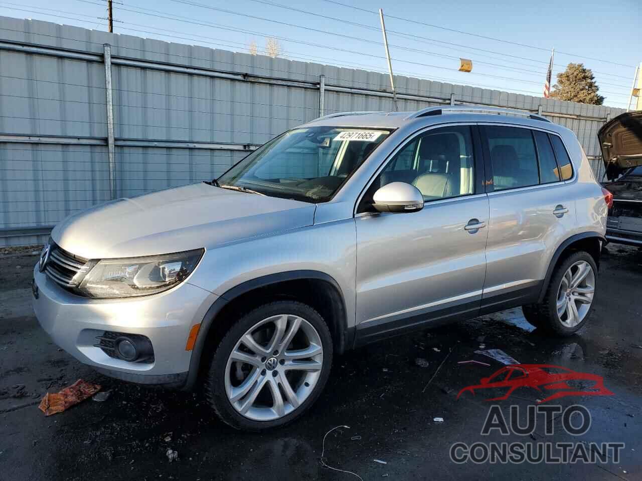 VOLKSWAGEN TIGUAN 2012 - WVGAV7AX6CW594438