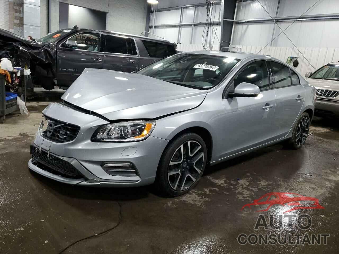 VOLVO S60 2018 - YV126MFL8J2452360