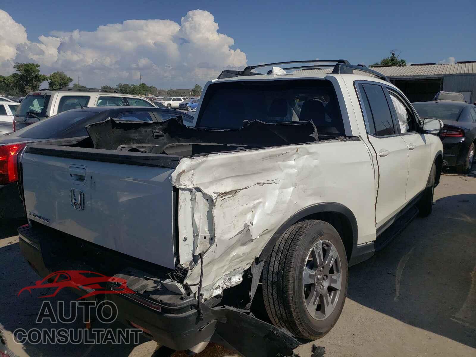 HONDA RIDGELINE 2017 - 5FPYK2F64HB011043