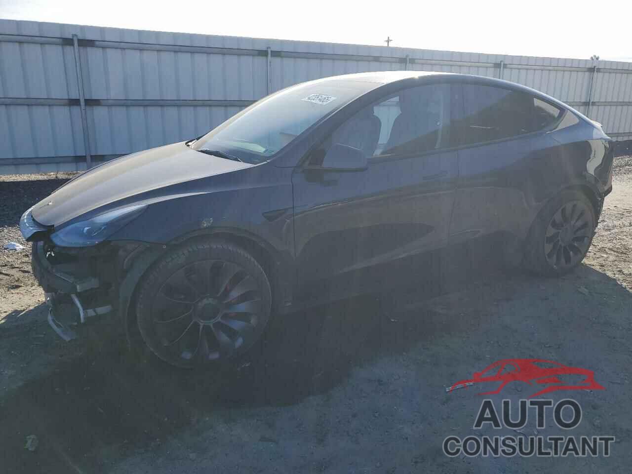 TESLA MODEL Y 2021 - 5YJYGDEF0MF256732