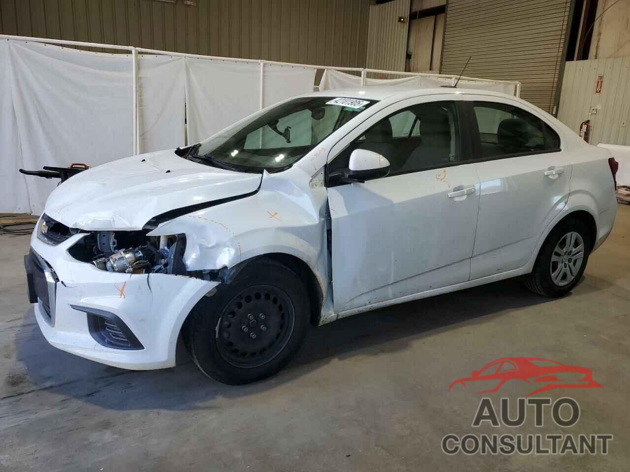CHEVROLET SONIC 2017 - 1G1JB5SH5H4154330