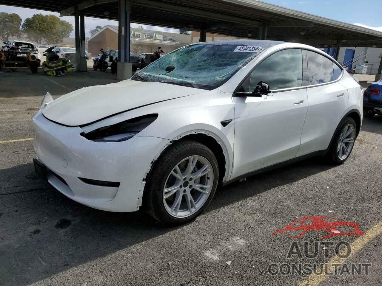 TESLA MODEL Y 2023 - 7SAYGDEE7PF738354