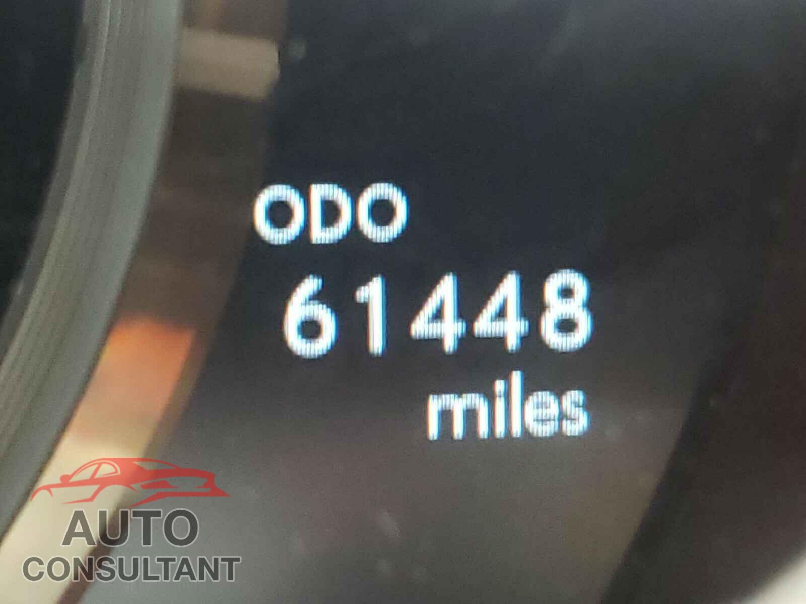 LEXUS IS 2016 - JTHBA1D2XG5016130