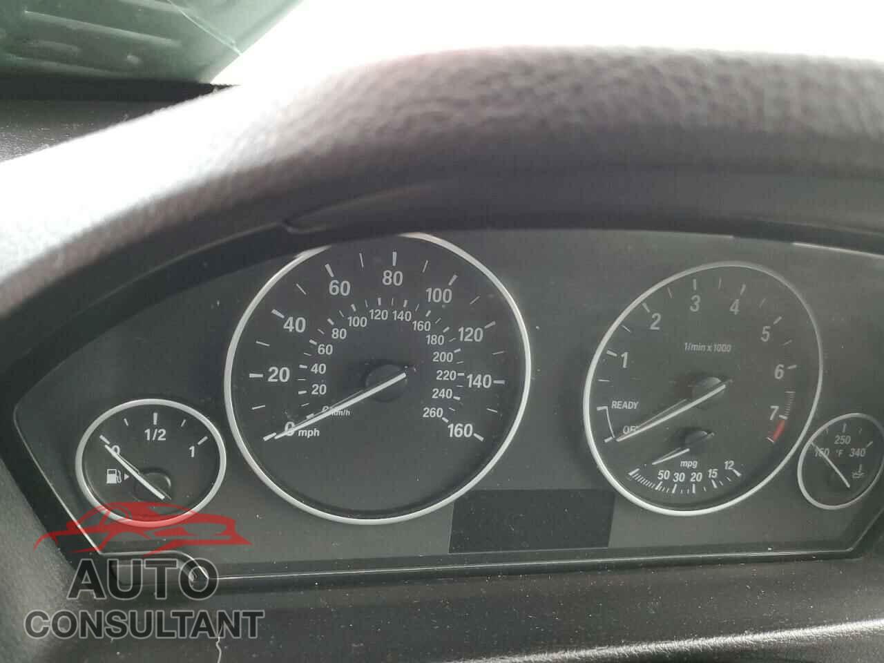 BMW 3 SERIES 2016 - WBA8E1G55GNU11531