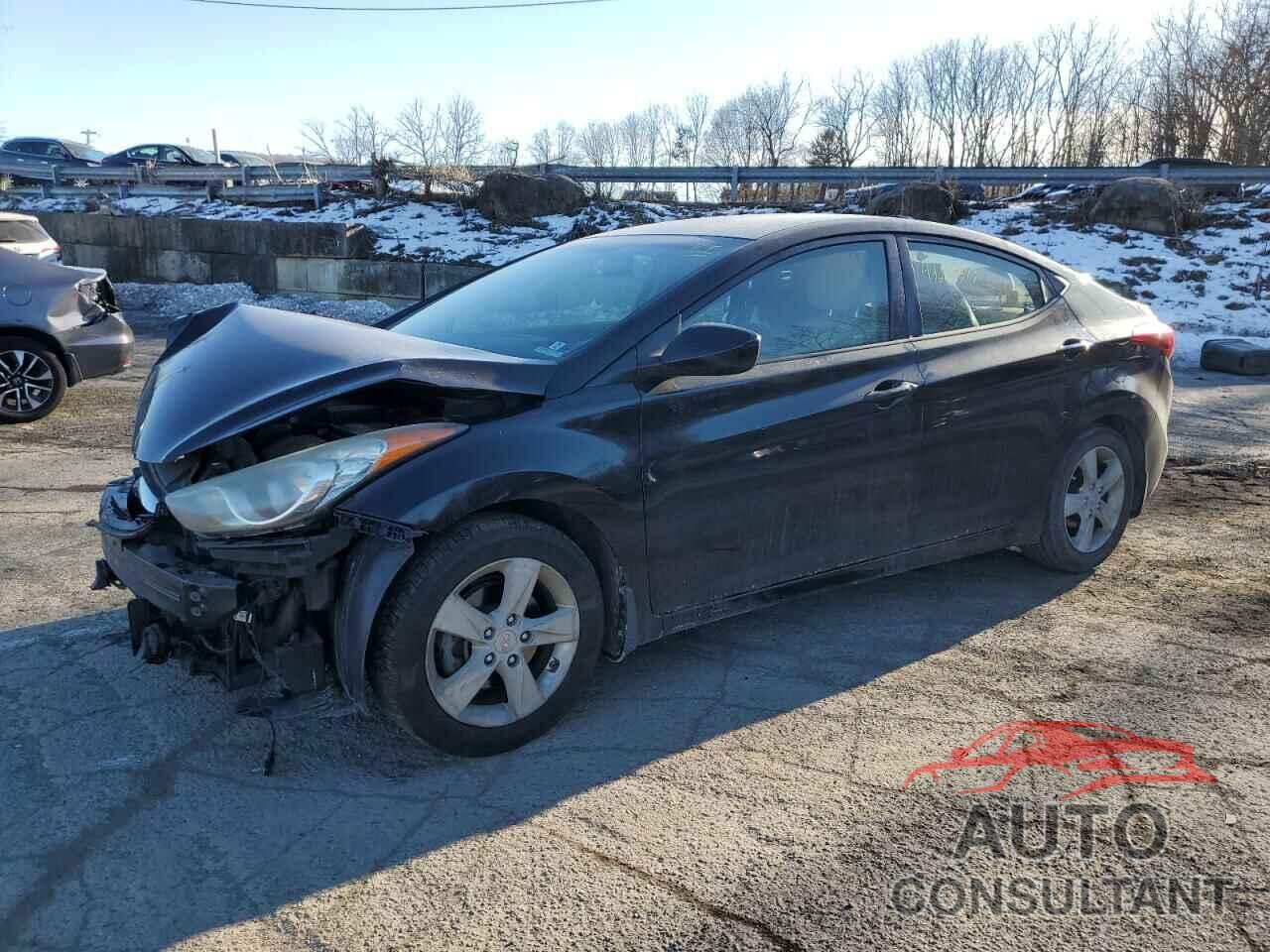 HYUNDAI ELANTRA 2013 - KMHDH4AE2DU883217