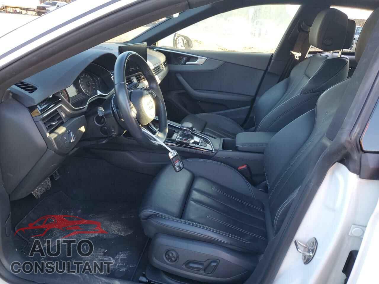AUDI A5 2021 - WAUDACF56MA018809