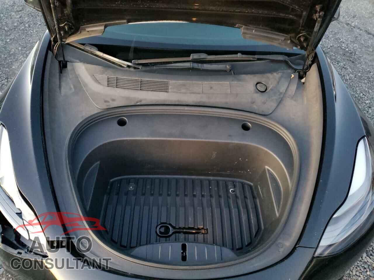 TESLA MODEL 3 2022 - 5YJ3E1EB0NF272653