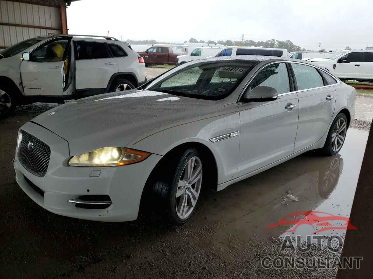 JAGUAR XJ 2013 - SAJWJ2GD4D8V47695