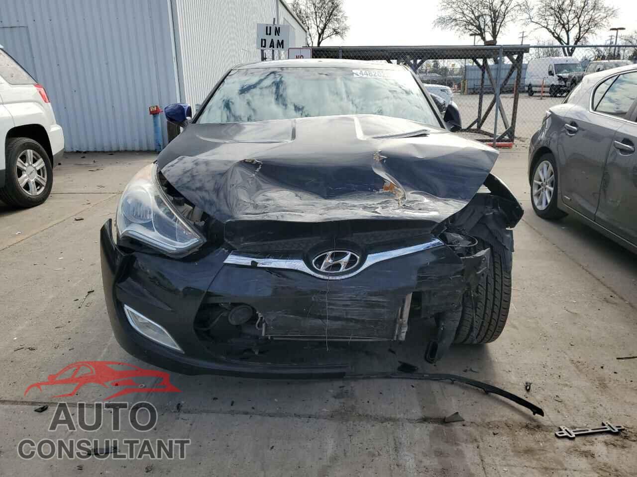 HYUNDAI VELOSTER 2013 - KMHTC6AD4DU108821