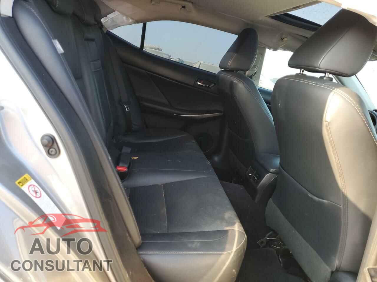 LEXUS IS 2014 - JTHBF1D27E5024989