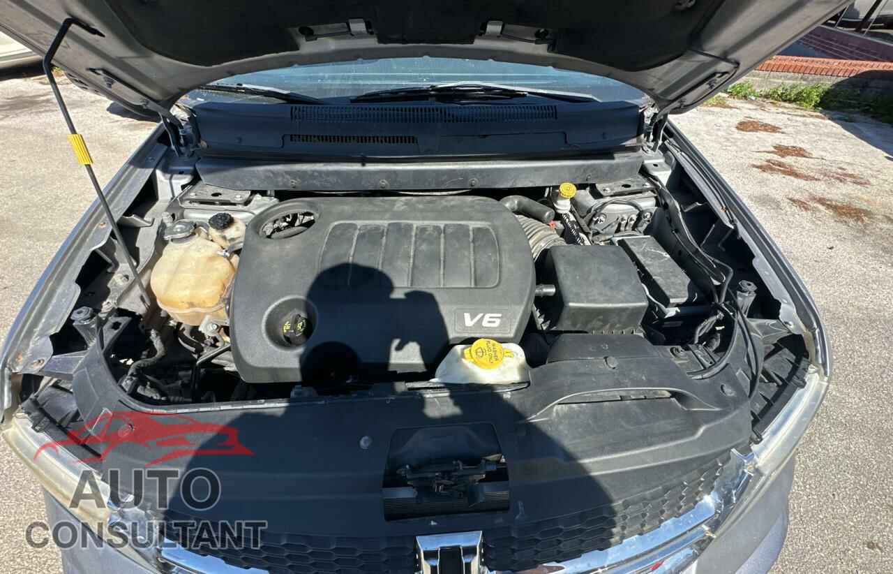 DODGE JOURNEY 2017 - 3C4PDCBG2HT588853