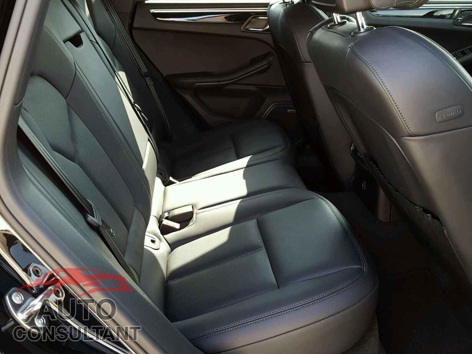 PORSCHE MACAN 2017 - WP1AA2A59HLB06544
