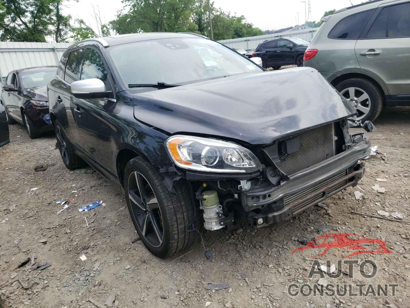 VOLVO XC60 2015 - YV4902RH9F2561397