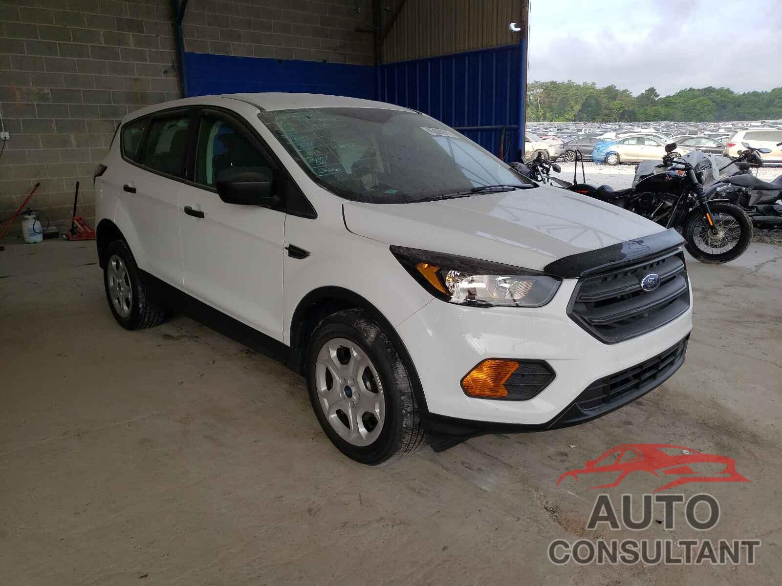 FORD ESCAPE 2018 - 1FMCU0F79JUC73790