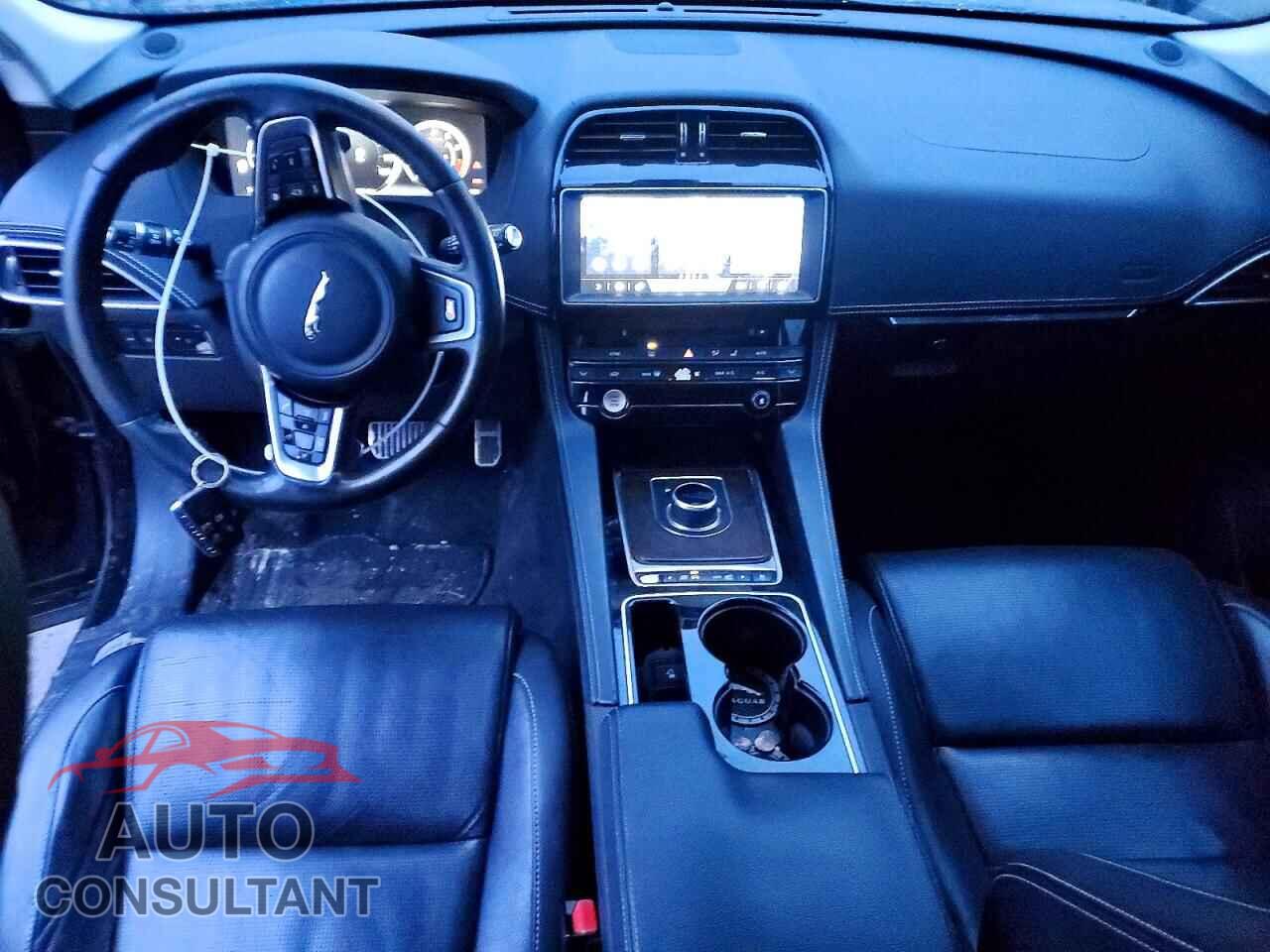 JAGUAR F-PACE 2017 - SADCM2BV3HA056000