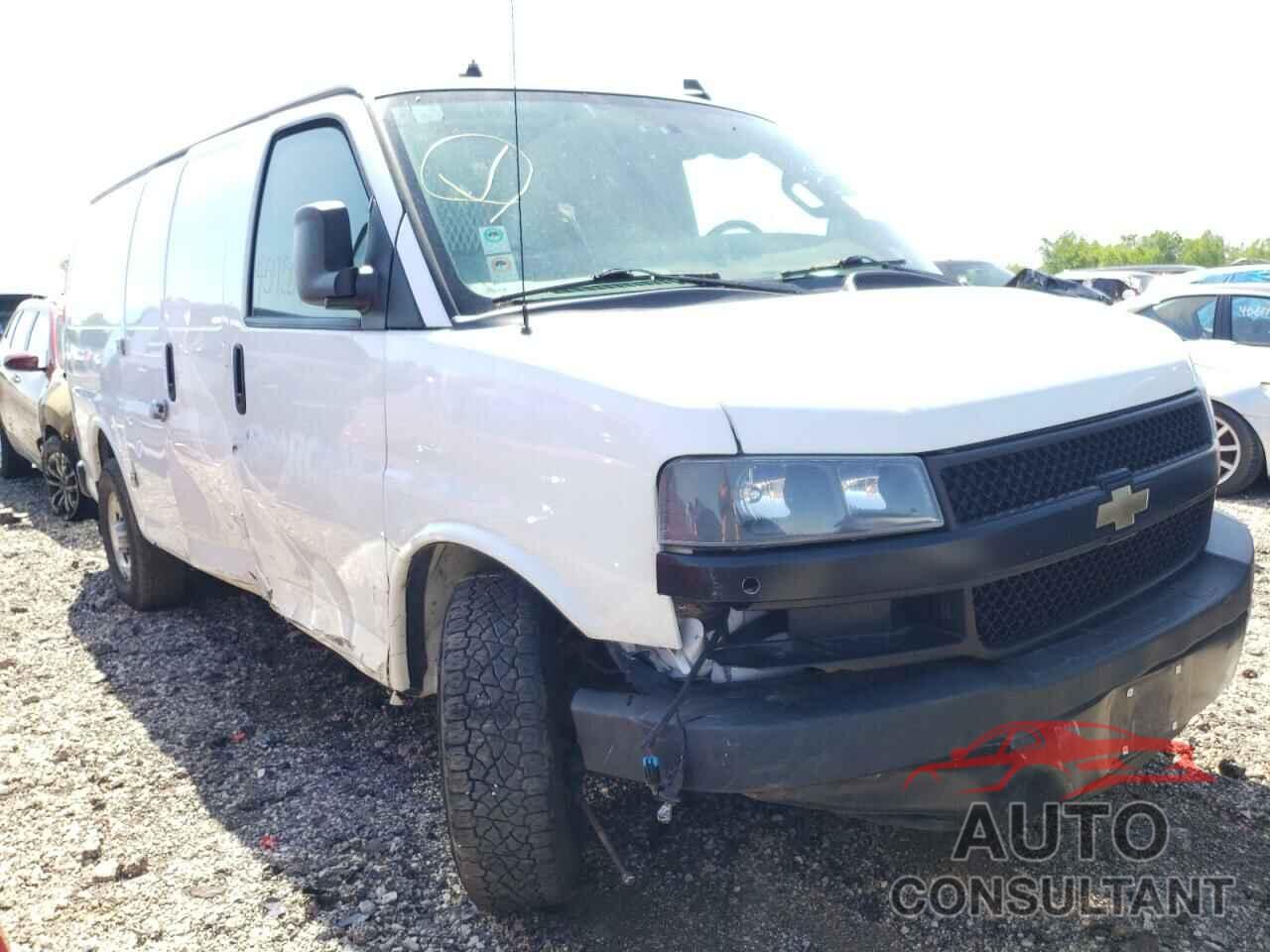 CHEVROLET EXPRESS 2018 - 1GCWGAFG4J1165819